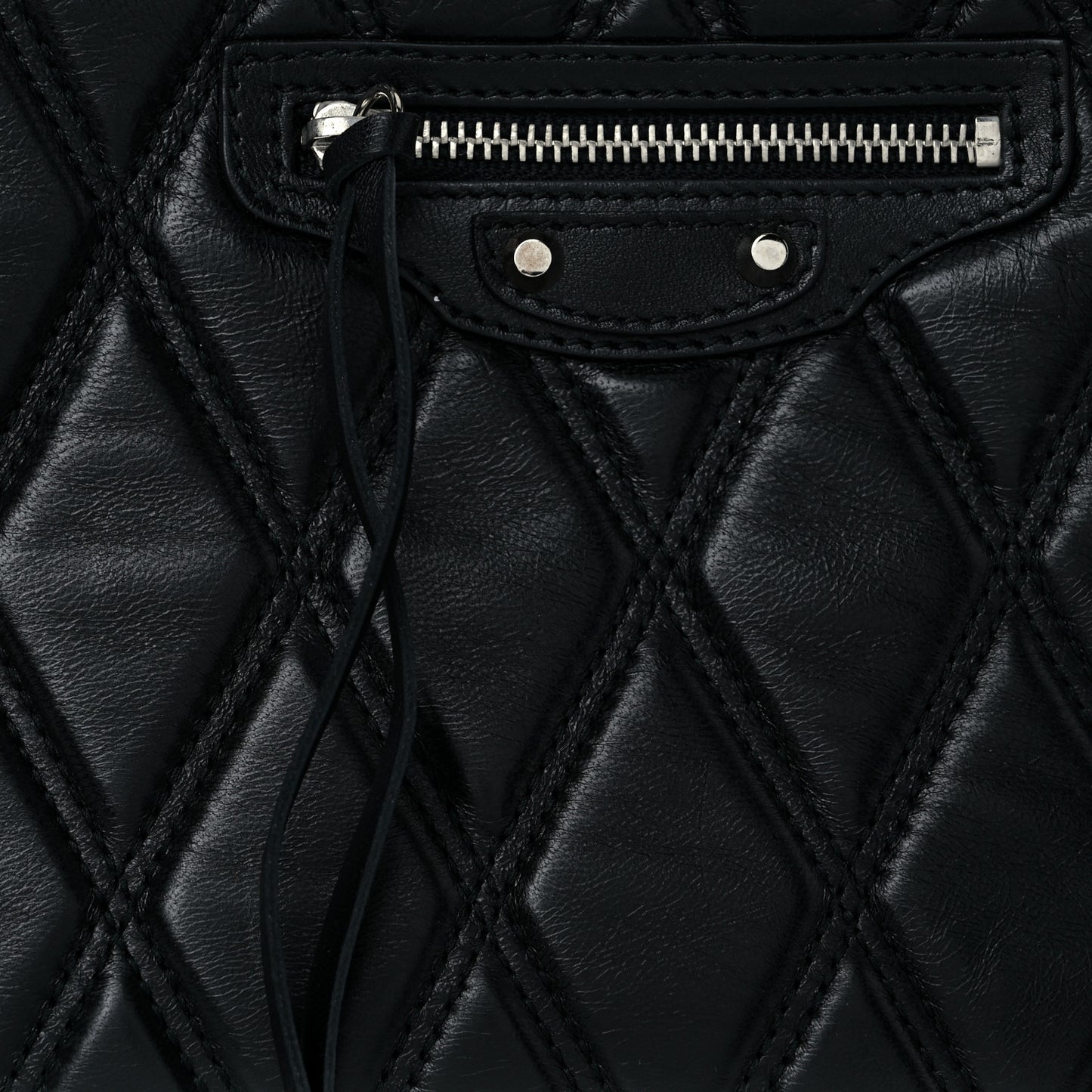Nappa Calfskin Quilted Puffy Clutch Black