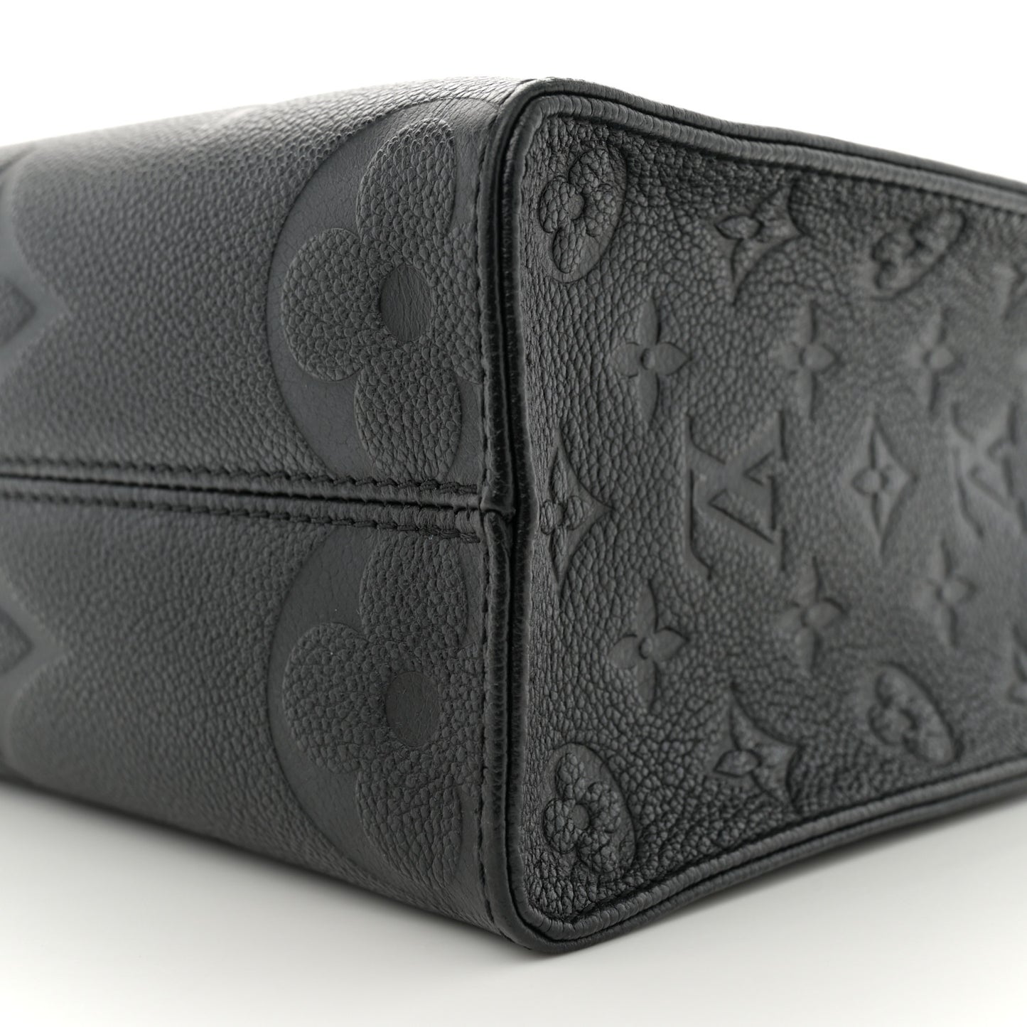Empreinte Monogram Giant Onthego PM Black