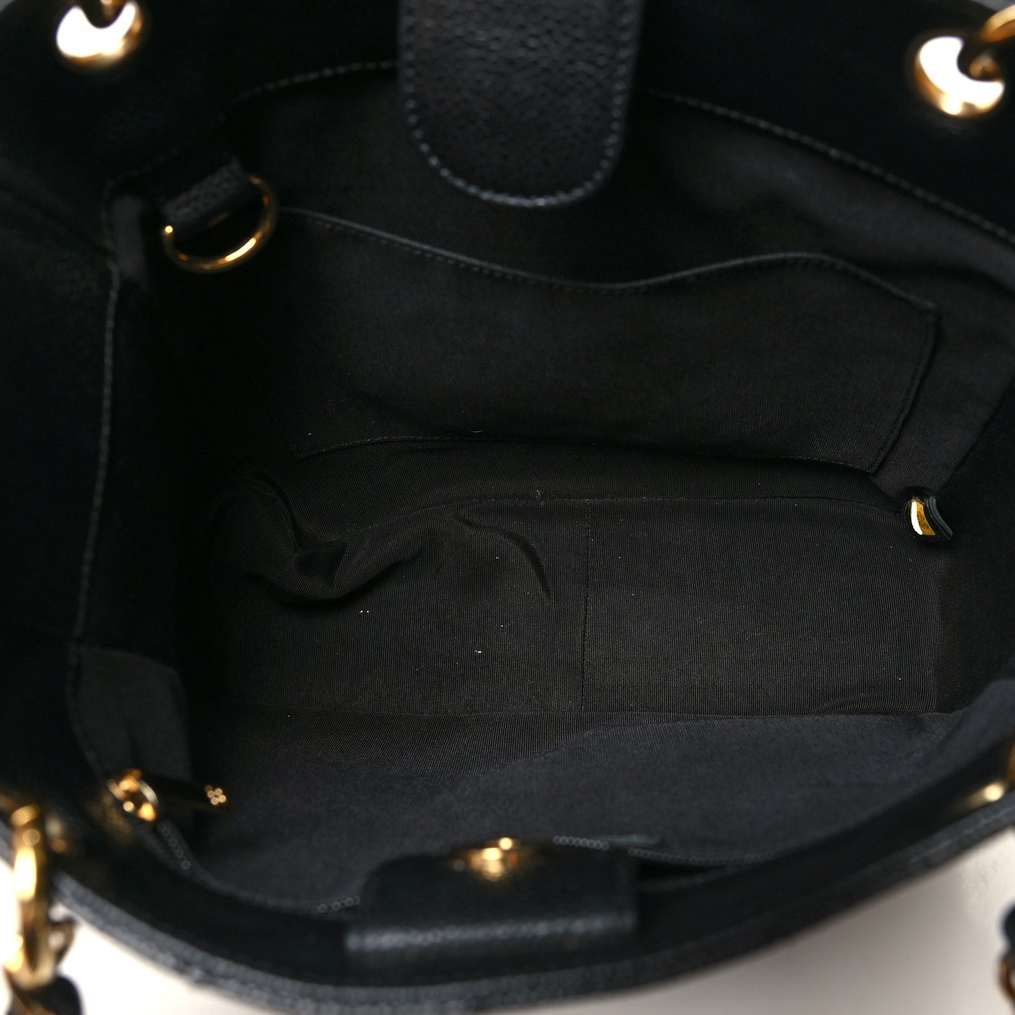 Caviar Quilted Petit Shopping Tote PST Black