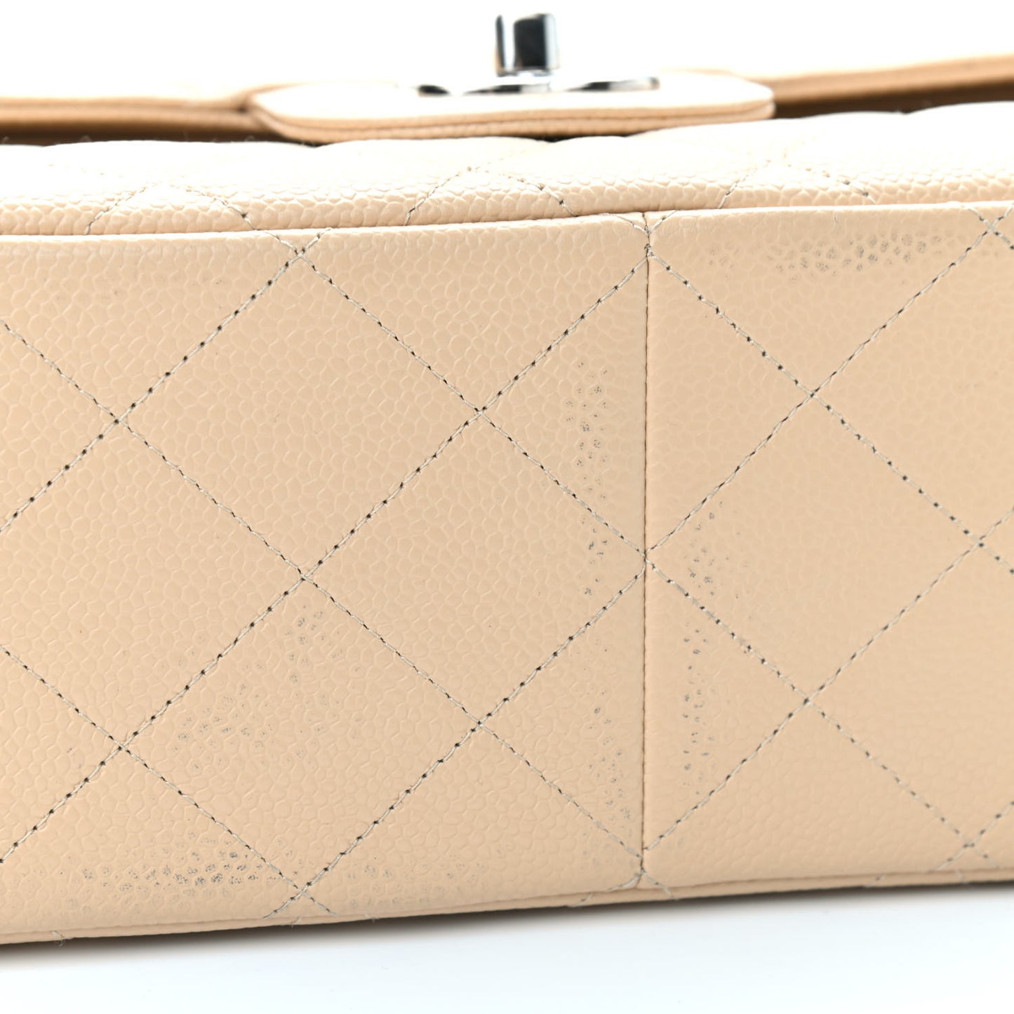 Caviar Quilted Jumbo Double Flap Beige Clair