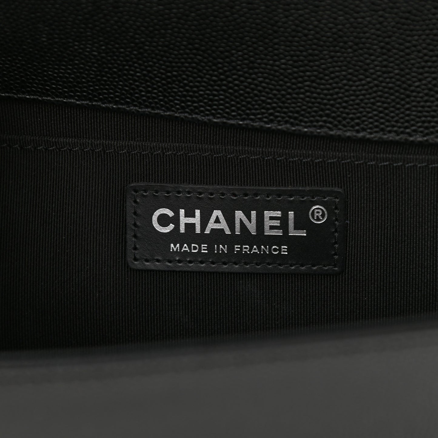 Caviar Quilted Medium Boy Flap Black