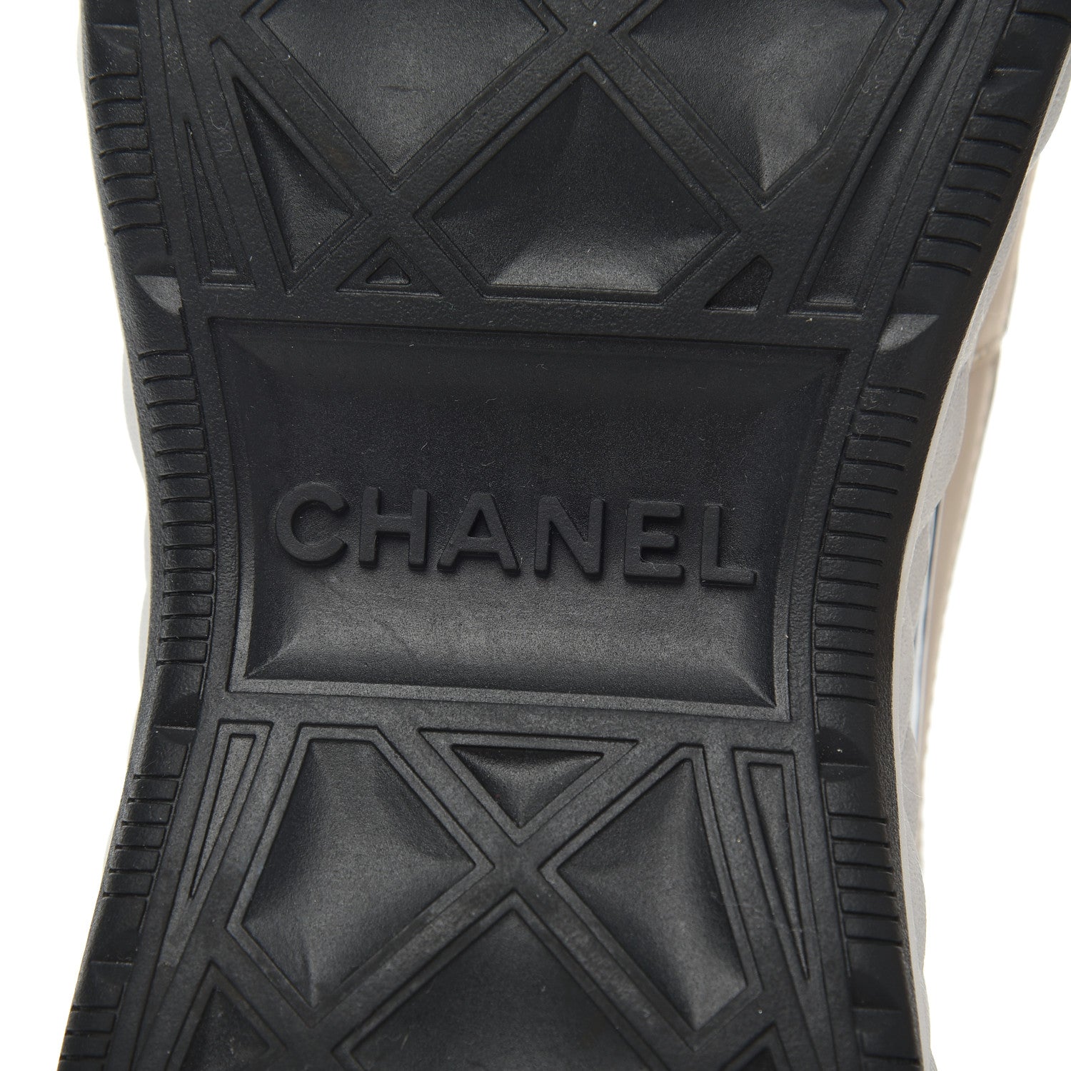 Chanel Velvet Calfskin Mixed Fibers CC Sneakers 39.5 Beige 7 of 15