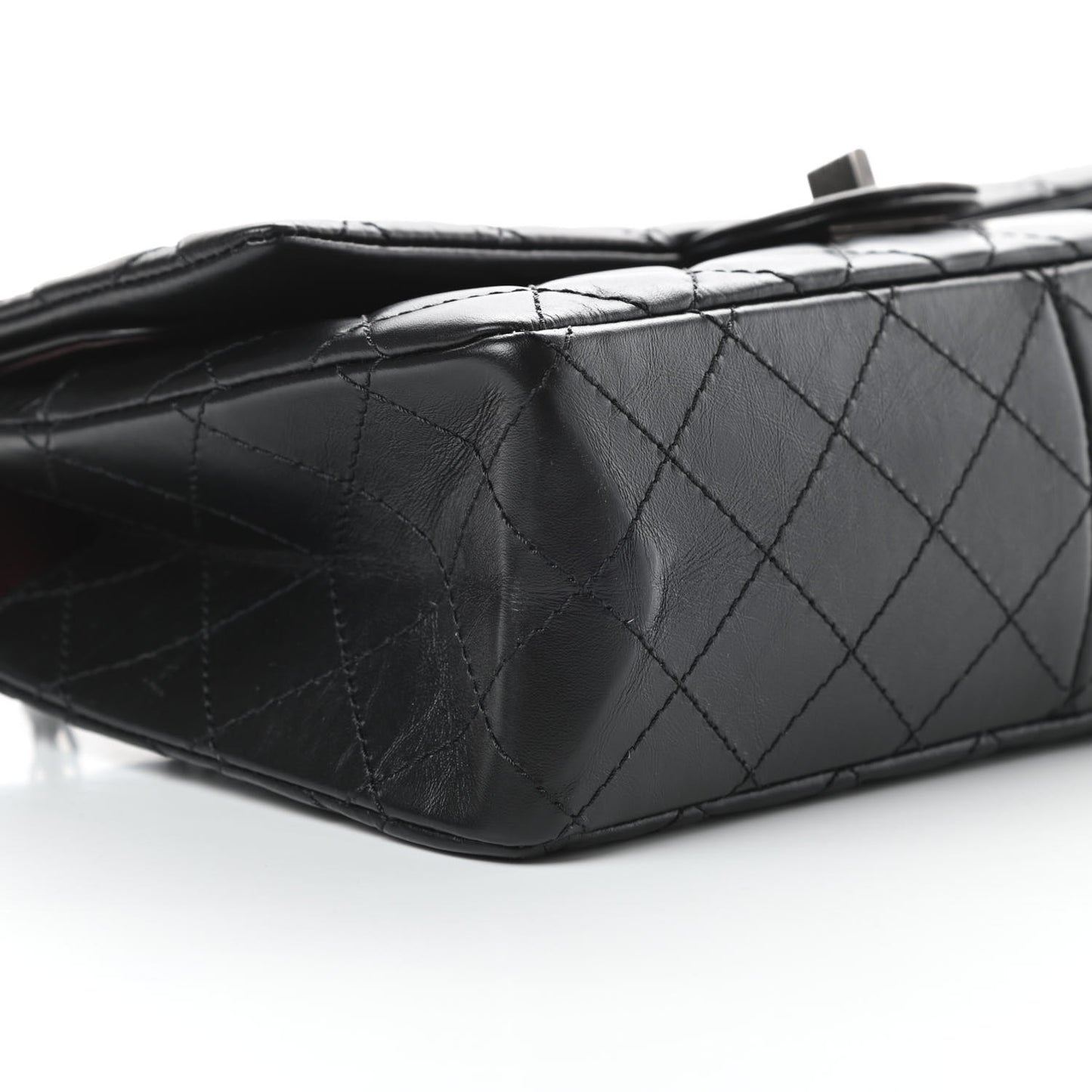 Aged Calfskin Quilted 2.55 Reissue 226 Black