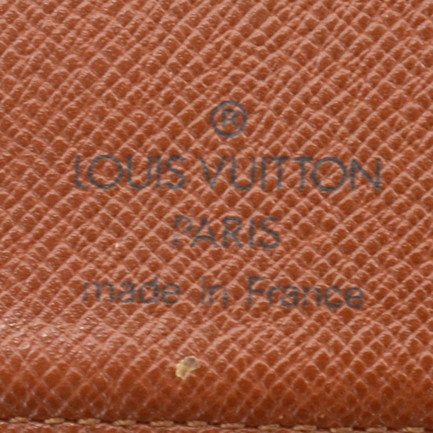 Louis Vuitton Monogram Small Ring Agenda 7 of 8