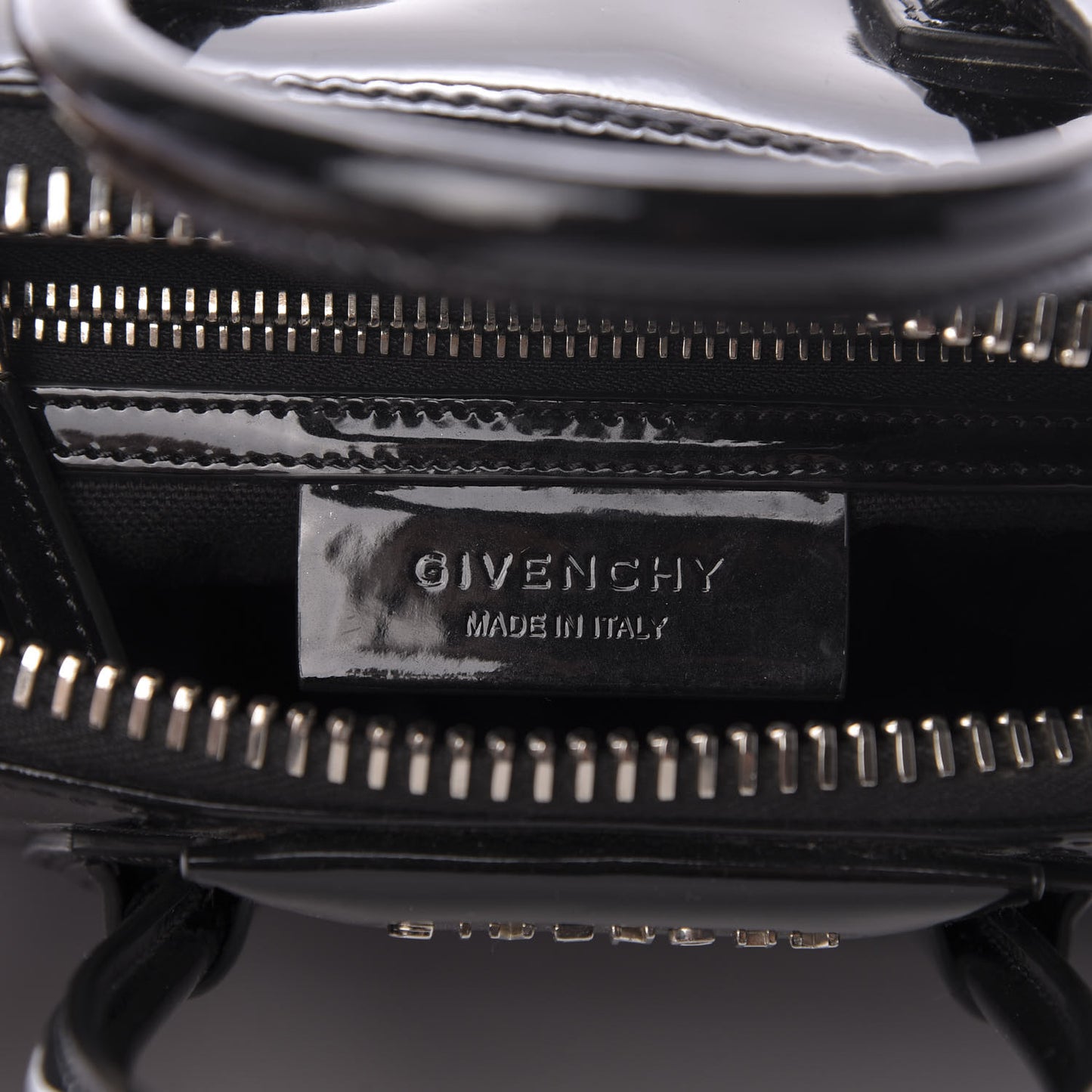 Patent Calfskin Mini Antigona Black