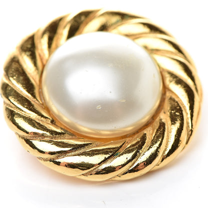 Chanel Pearl Clip On Earrings Gold 6 of 6