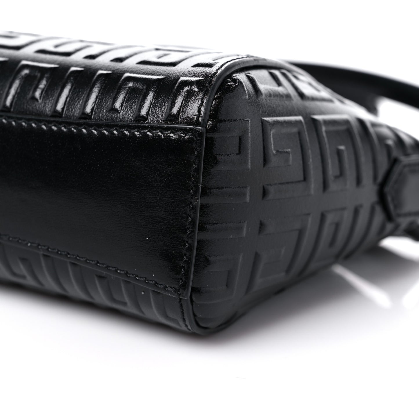 Calfskin Logo Embossed XS Antigona 4G Black