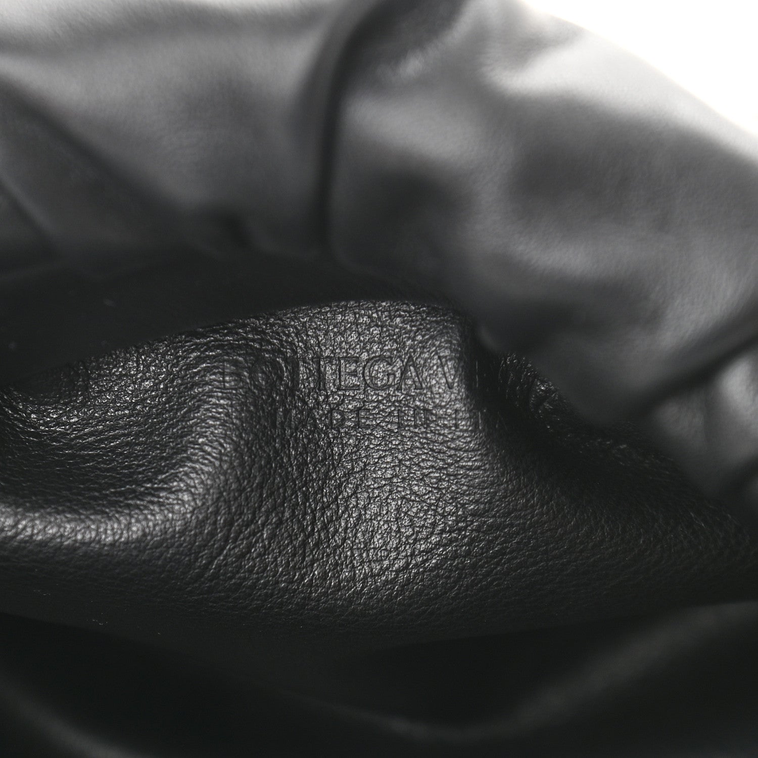 Bottega Veneta Calfskin The Pouch Chain Black 6 of 10