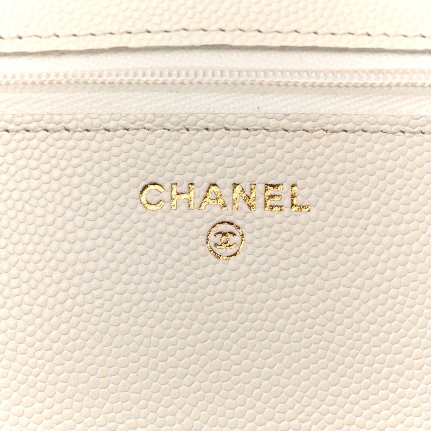Caviar Quilted Crystal CC Wallet On Chain WOC White