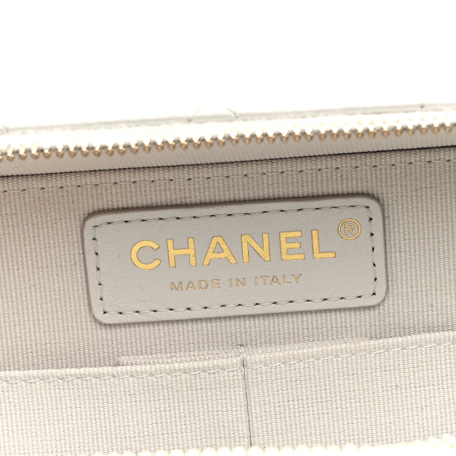 Chanel Metallic Lambskin Quilted Top Handle Vanity Case Silver 7 of 11