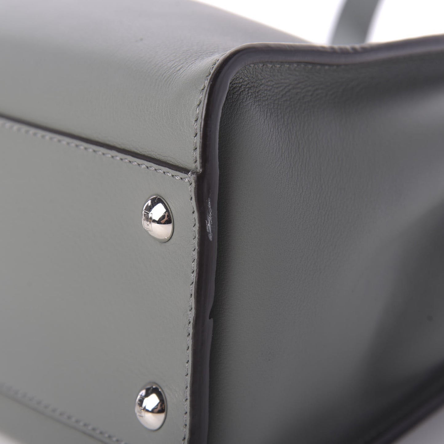 Vitello Seta Shiny Nappa Medium Peekaboo Iconic Satchel Alga Rosa Doll