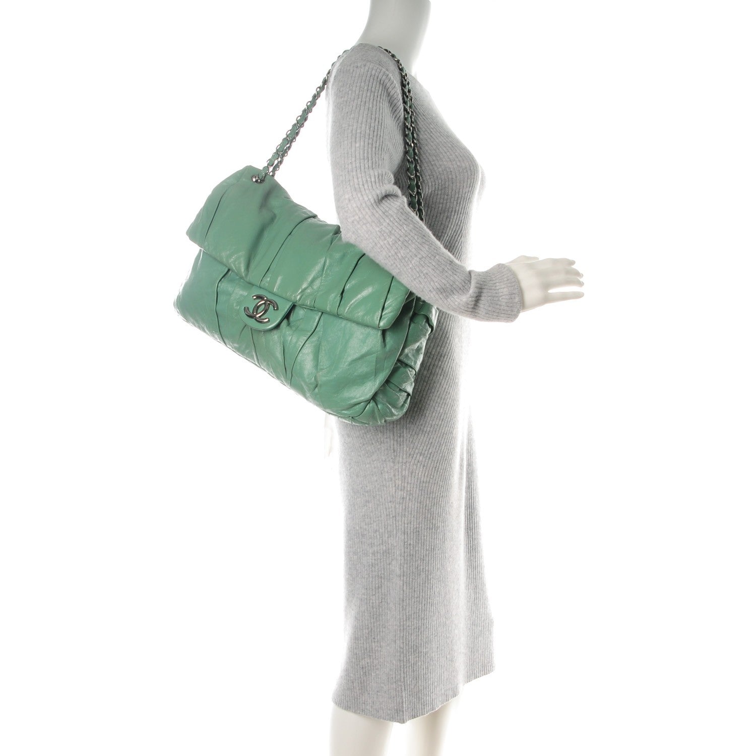Chanel Glazed Calfskin Twisted Maxi Flap Green 2 of 9