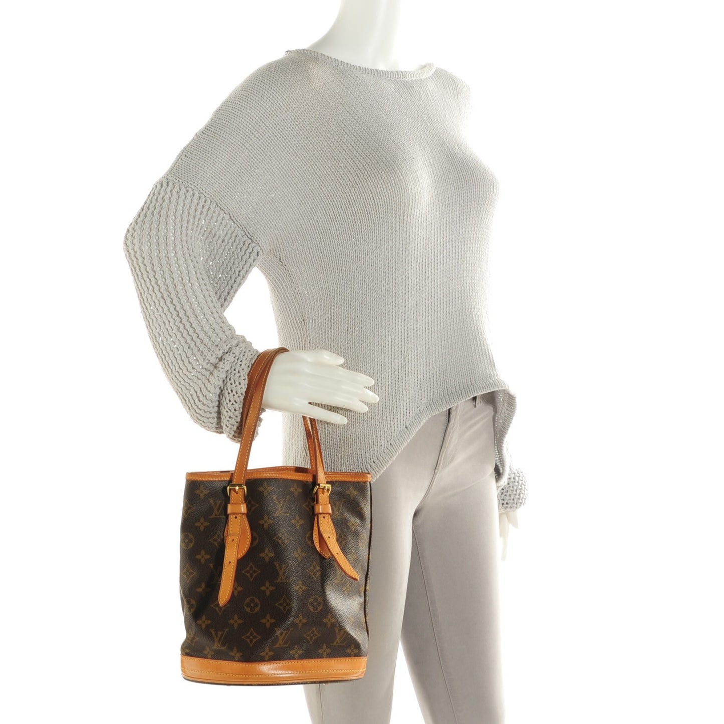 Monogram Petit Bucket 23