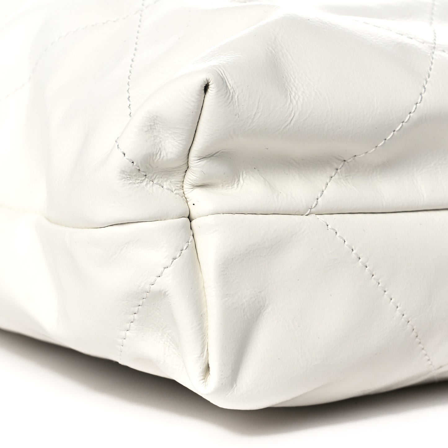 Calfskin Quilted Chanel 22 White