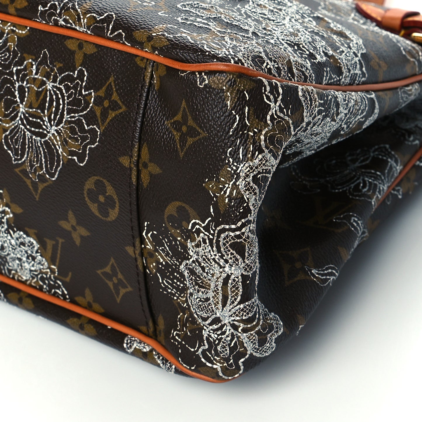 Monogram Dentelle Batignolles Horizontal Silver