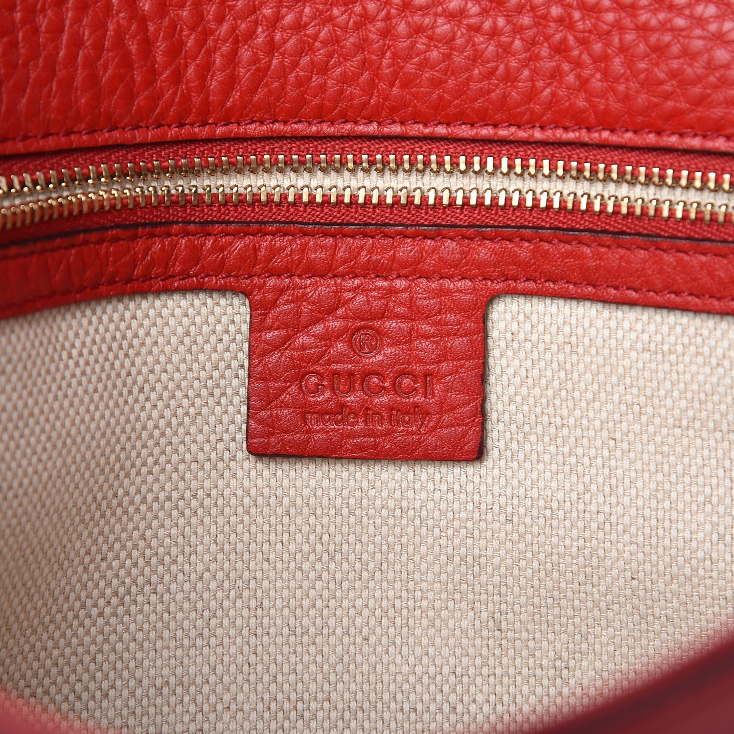 Gucci Pebbled Calfskin Medium Soho Clutch Red 5 of 9