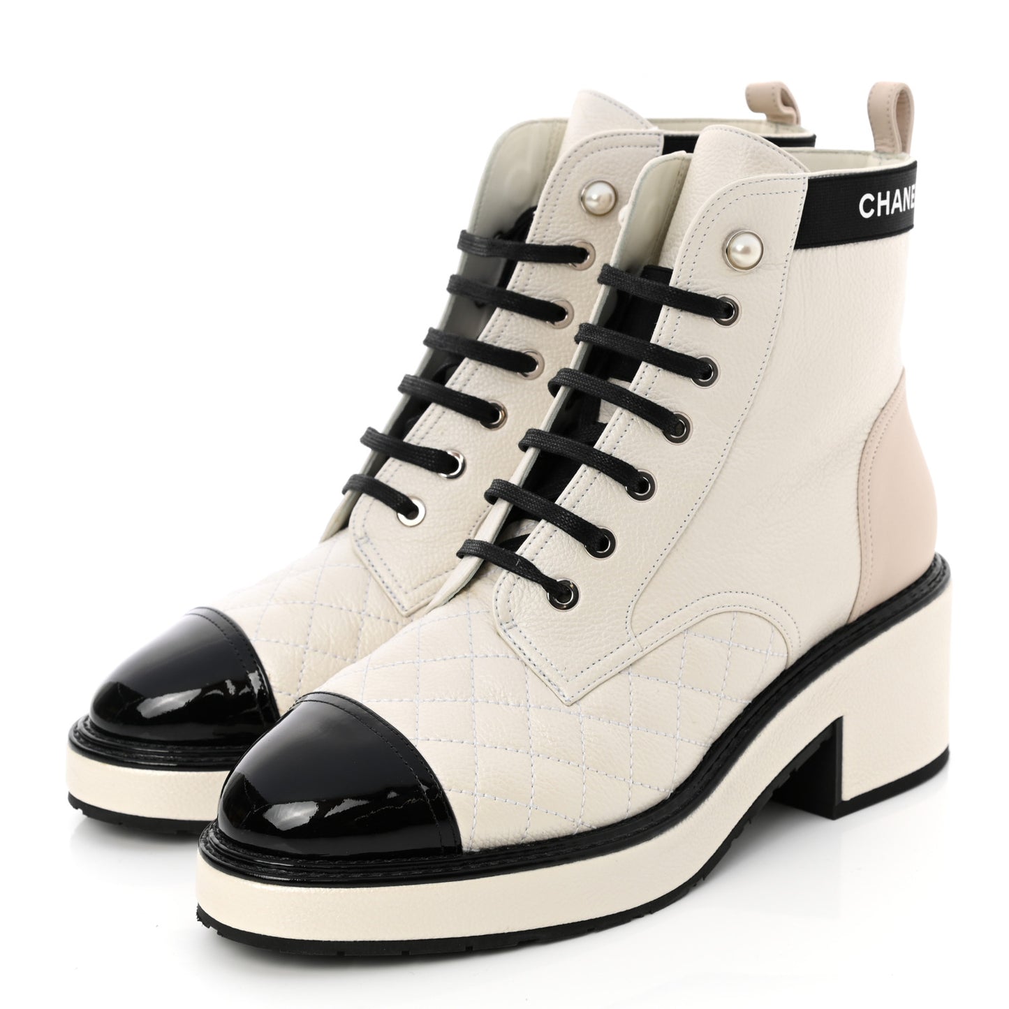 Pearly Calfskin Patent Calfskin Quilted Lace Up Boots 39 White Light Gray Black