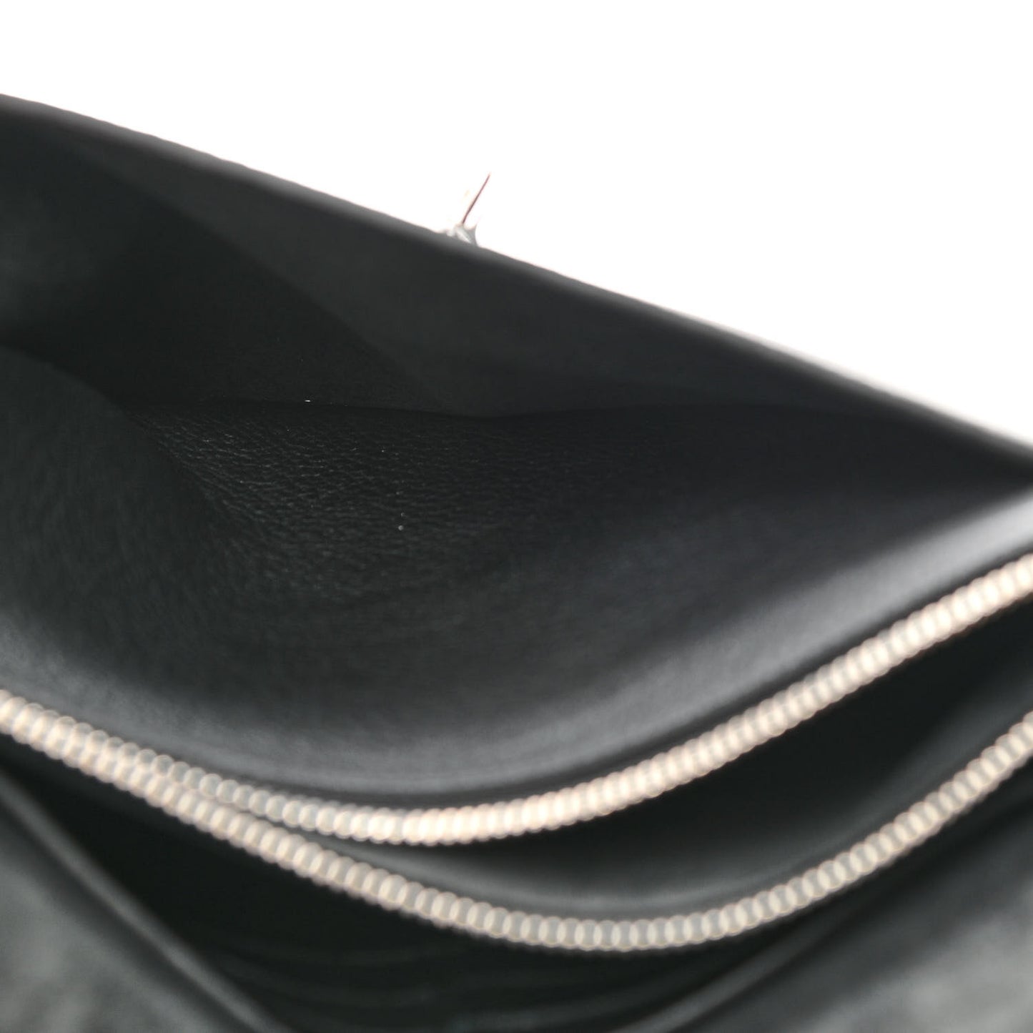 Soft Calfskin My Lockme Pochette Black
