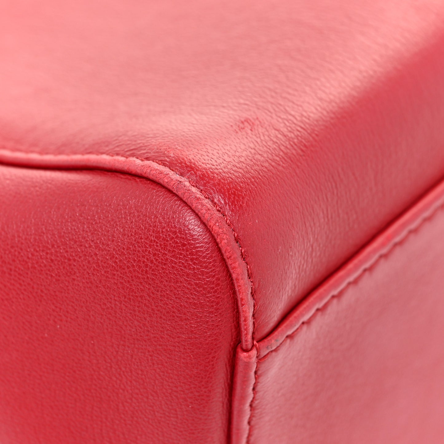 Nappa Mini Peekaboo Iconic Satchel Fragola