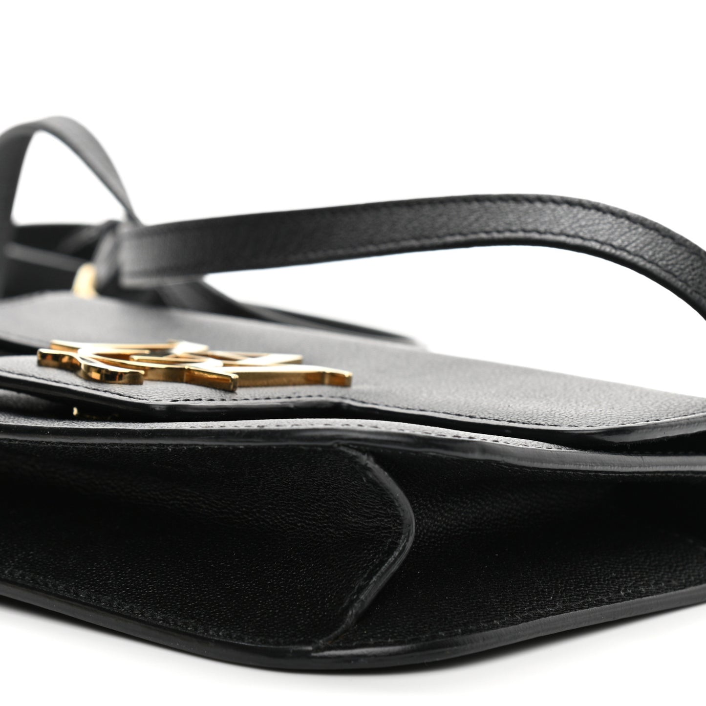 Grained Calfskin Small Insignia Flap Black