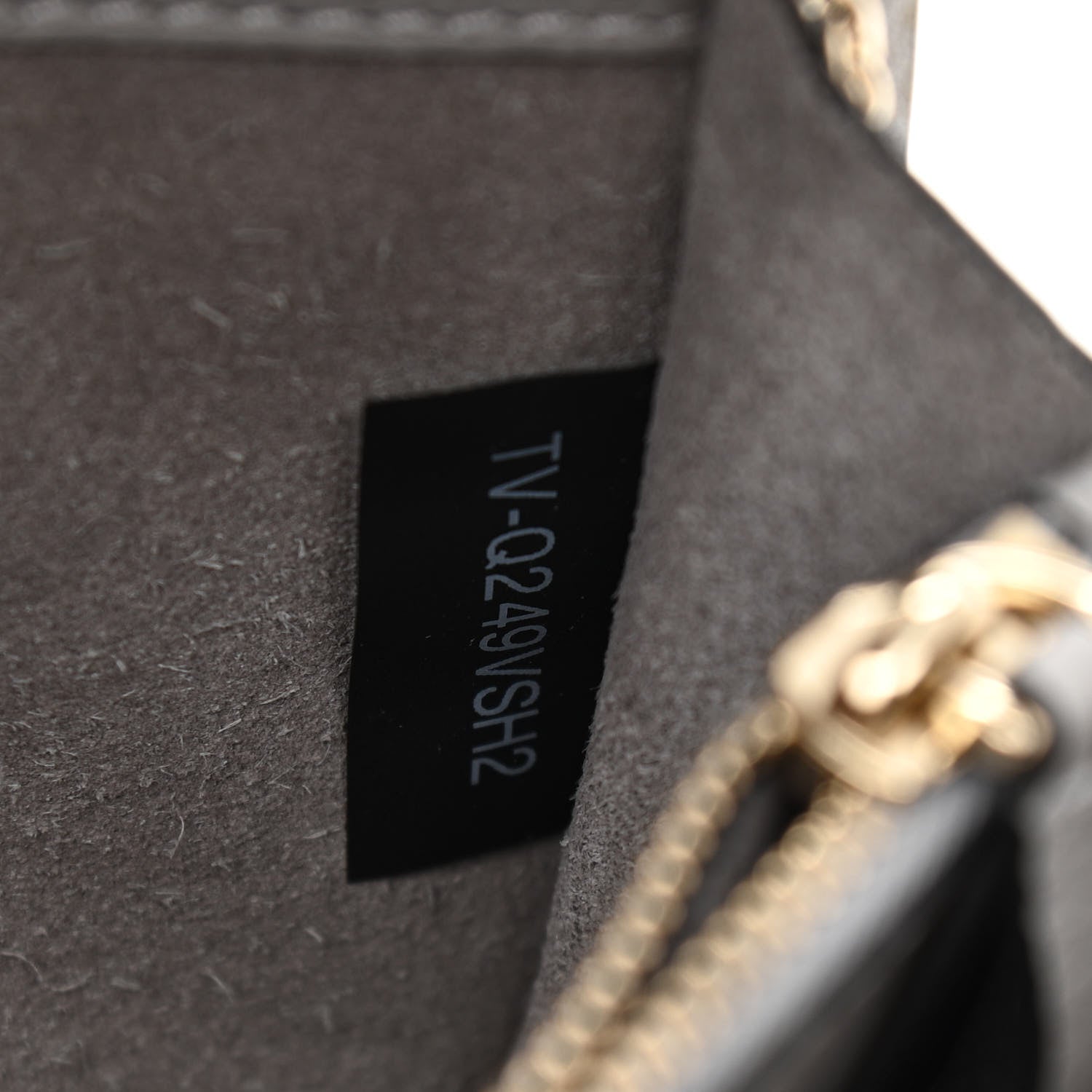 Valentino Garavani Pebbled Calfskin Rockstud Wallet on Chain Pastel Grey 9 of 10
