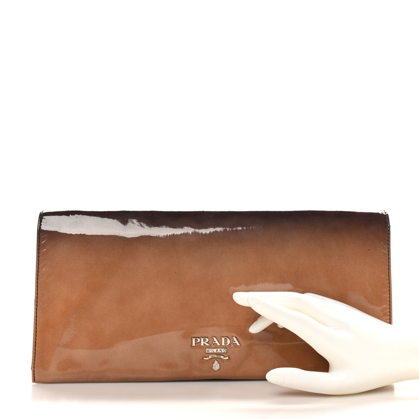 Vernice Sfumato Metal Clutch Nudo Black