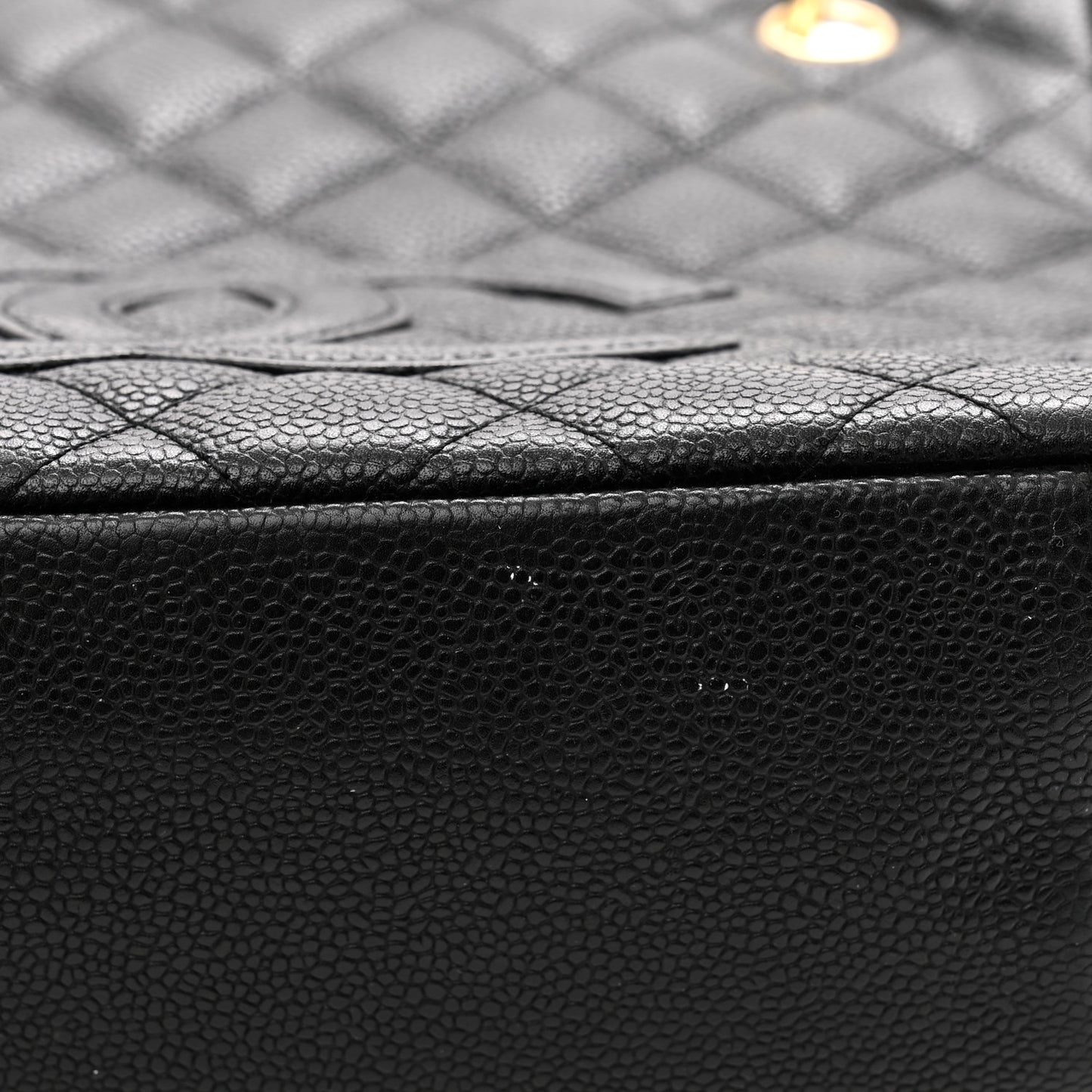 Caviar Quilted Petit Shopping Tote PST Black