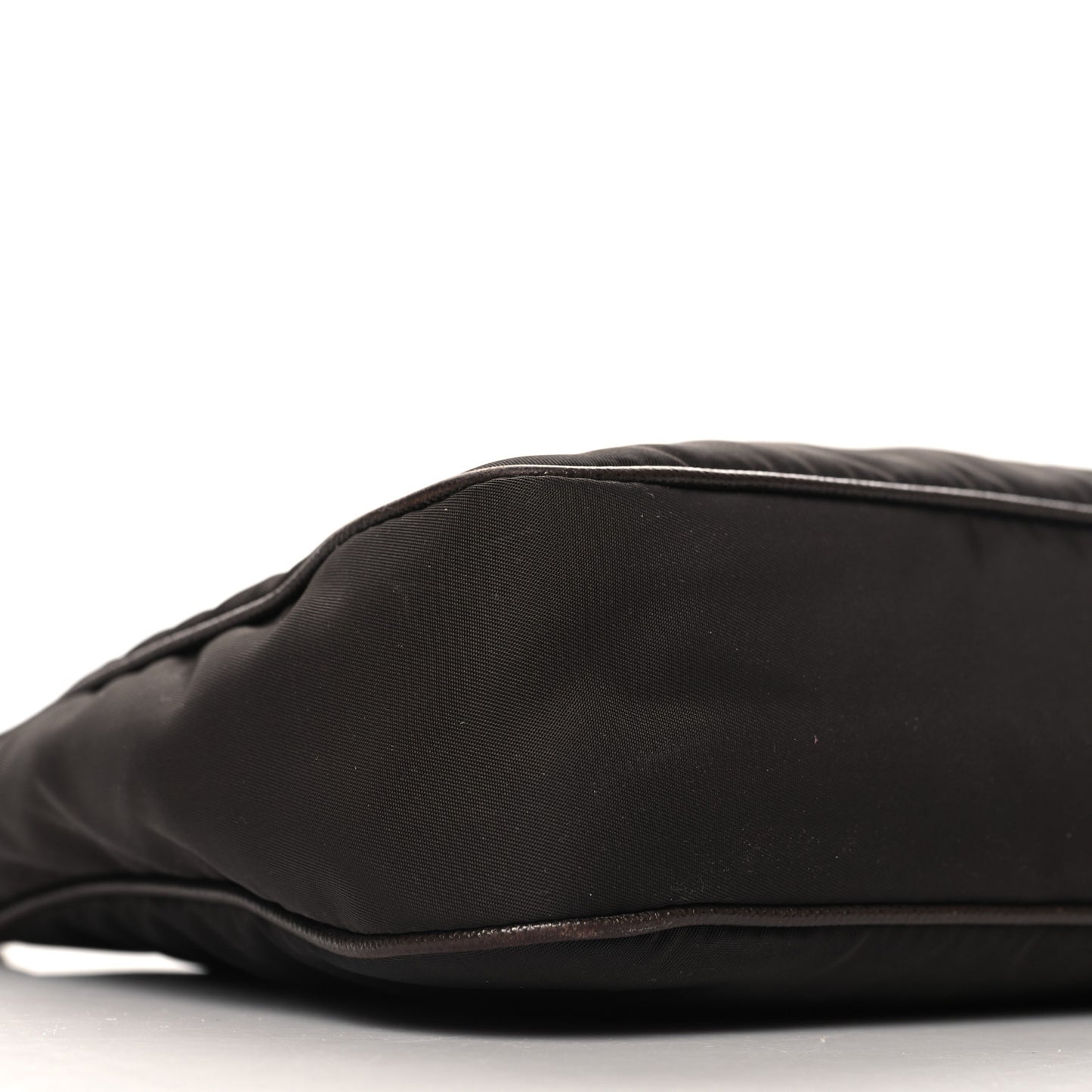 Tessuto Nylon Saffiano Re-Edition 2005 Shoulder Bag Cacao