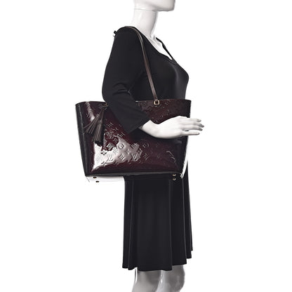 Louis Vuitton Vernis Long Beach MM Amarante 2 of 10