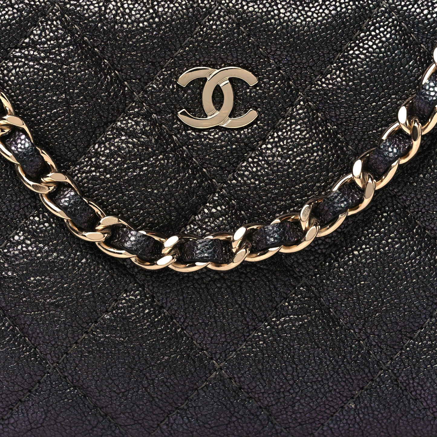 Iridescent Caviar Quilted Small Clutch With Chain Black