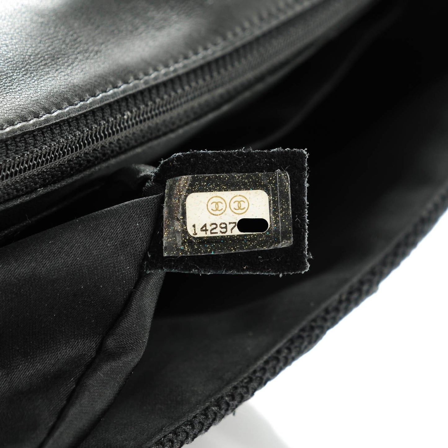 Vinyl Mesh Quilted Small Single Flap Black