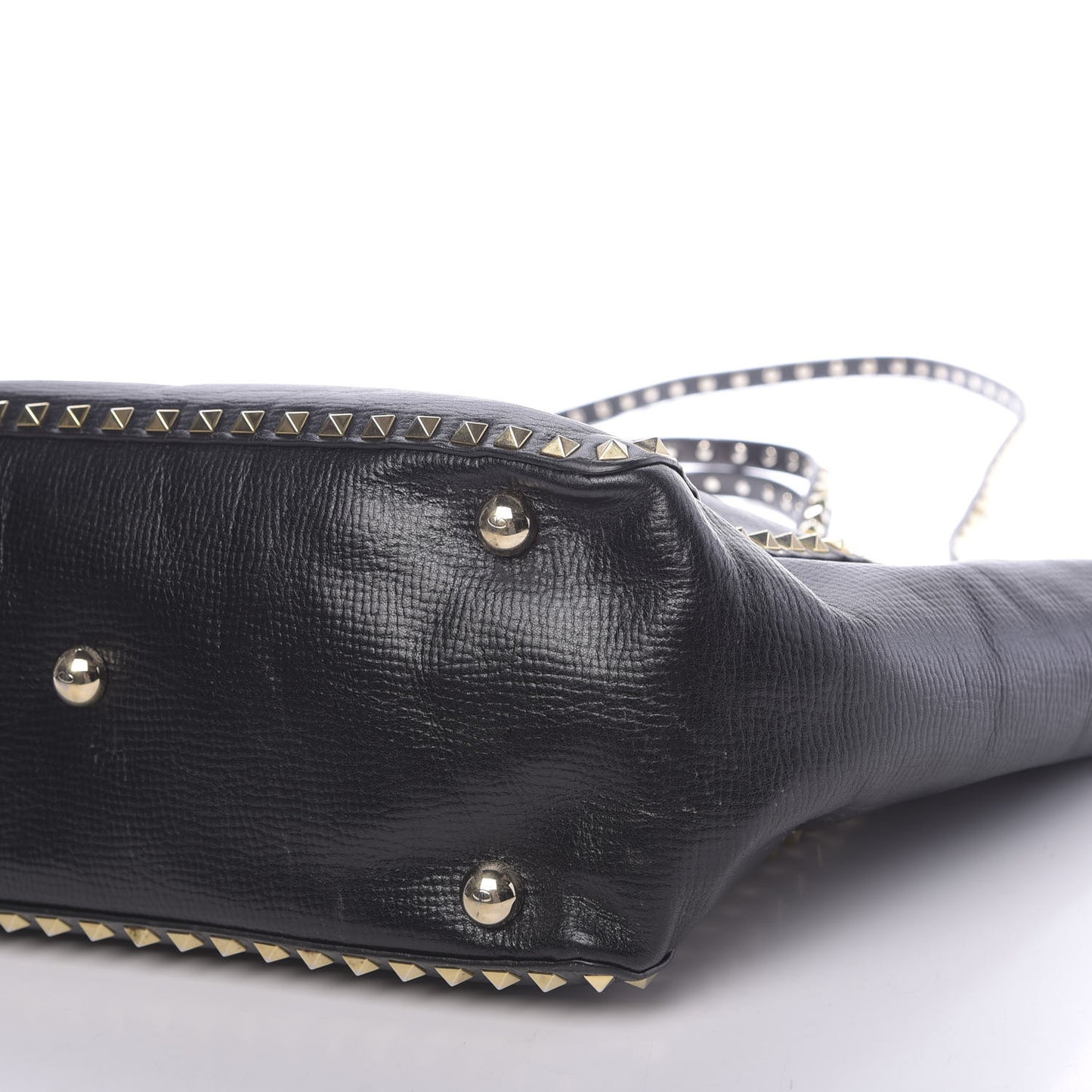 Textured Calfskin Medium Rockstud Tote Black