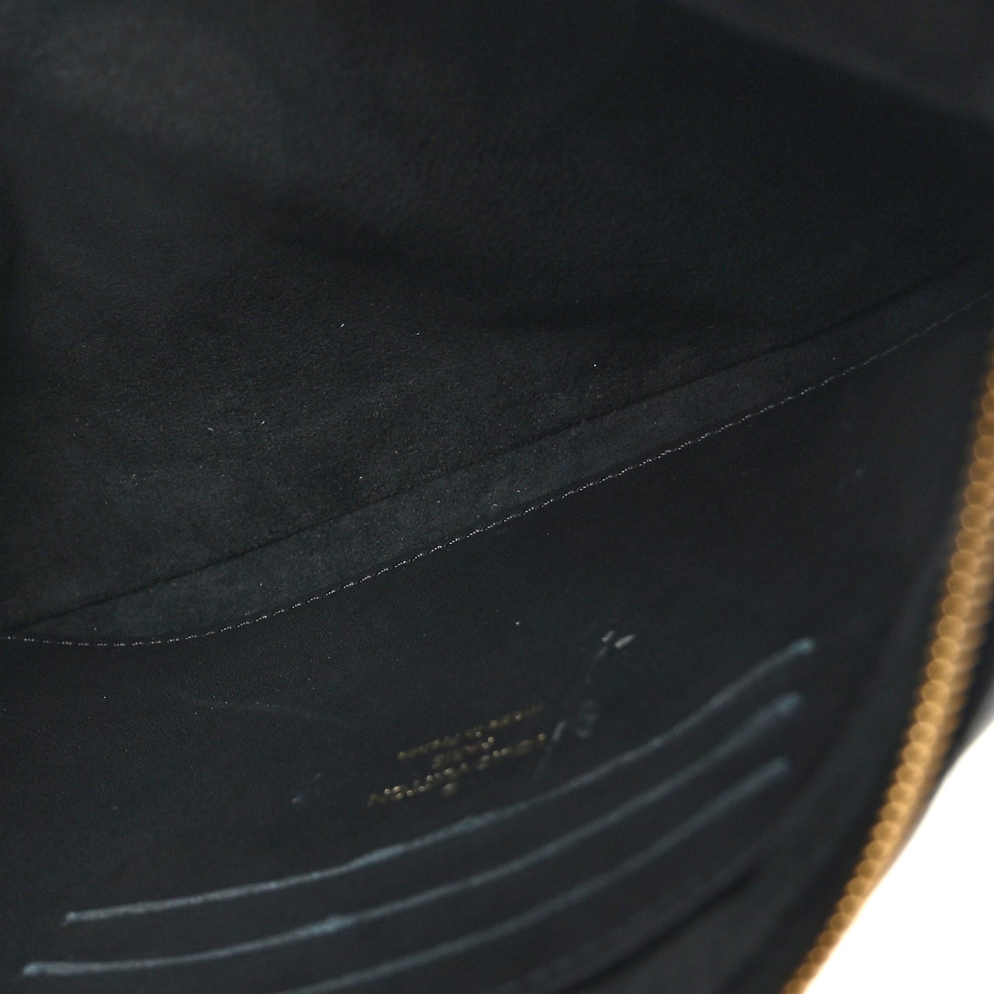 Calfskin New Wave Zipped Pochette Black