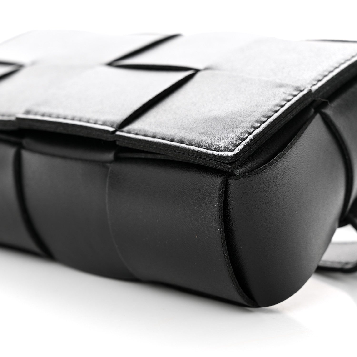 Bottega Veneta Nappa Maxi Intreccio The Belt Cassette Bag Black 9 of 9