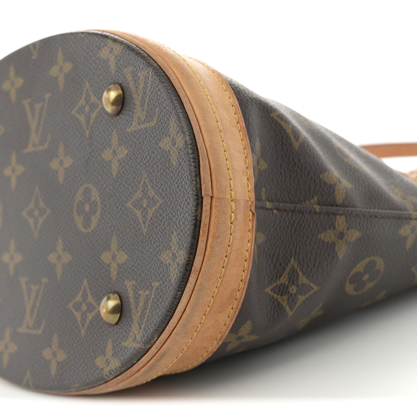 Monogram Petit Bucket 23