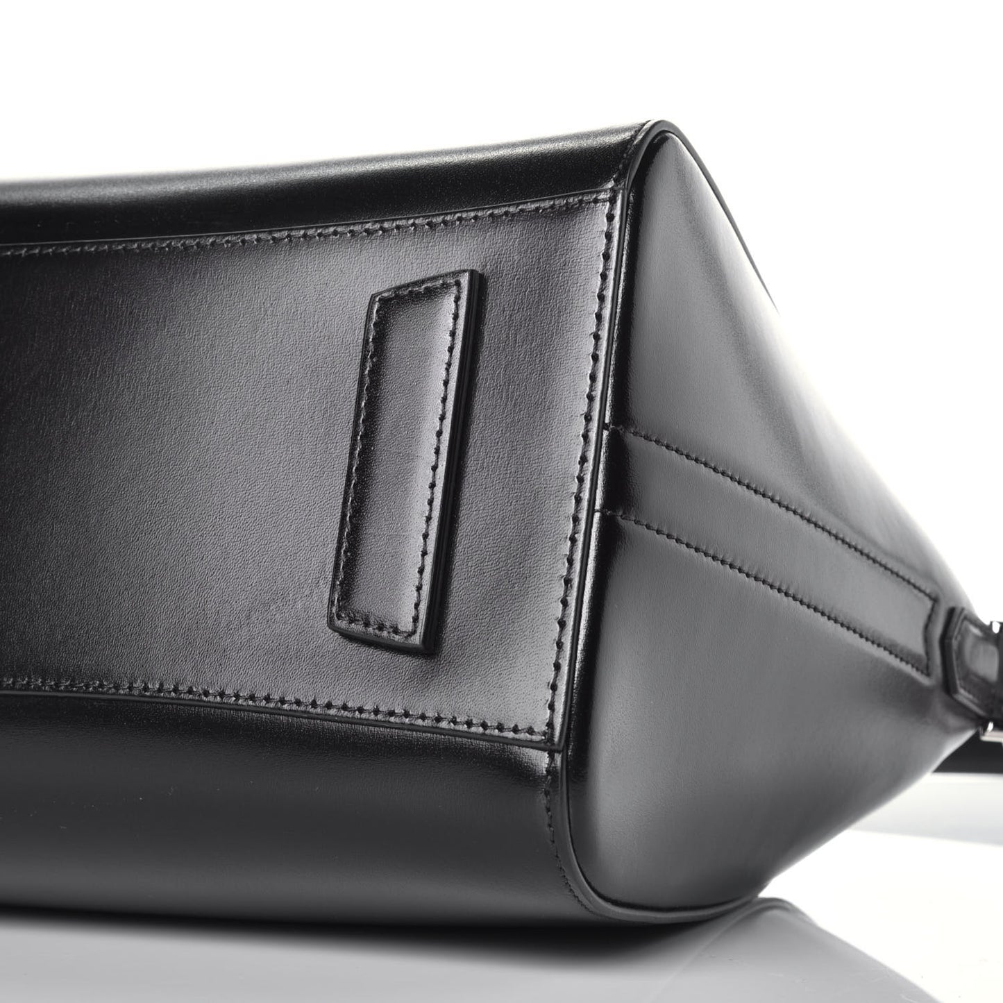 Shiny Lord Calfskin Small Antigona Black