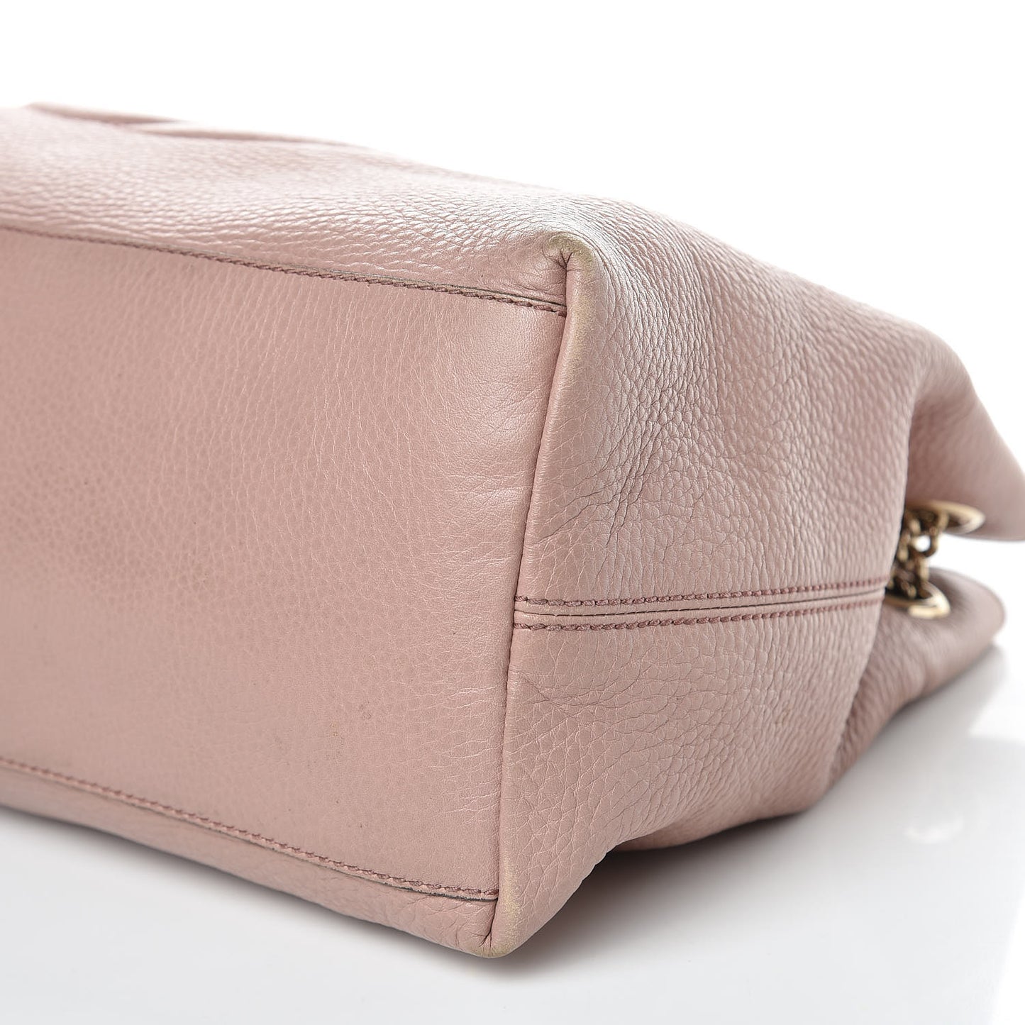Pebbled Calfskin Medium Soho Chain Shoulder Bag Dark Cipria
