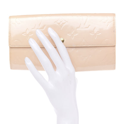 Louis Vuitton Vernis Sarah Wallet Marshmallow 2 of 10