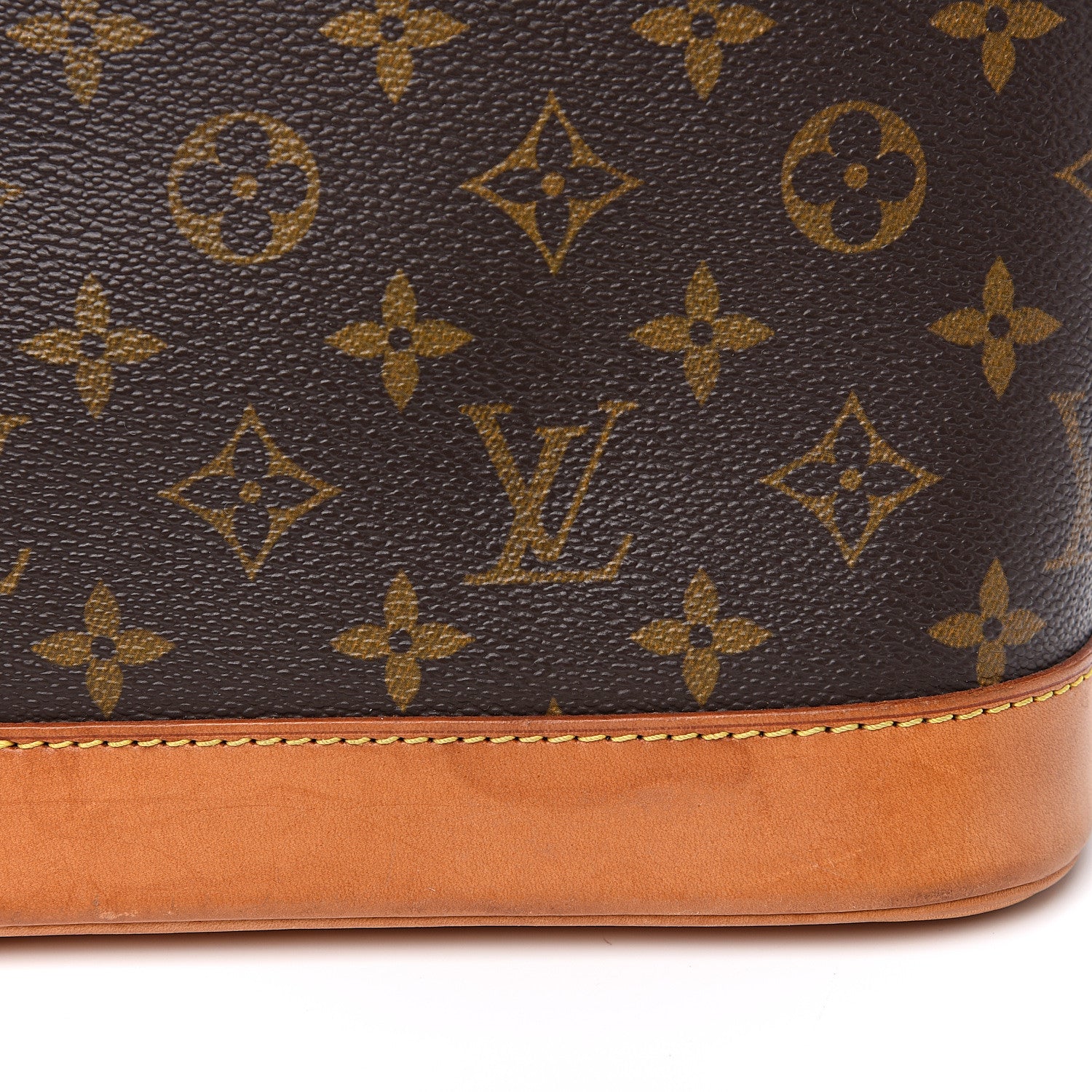 Louis Vuitton Monogram Alma PM 15 of 16