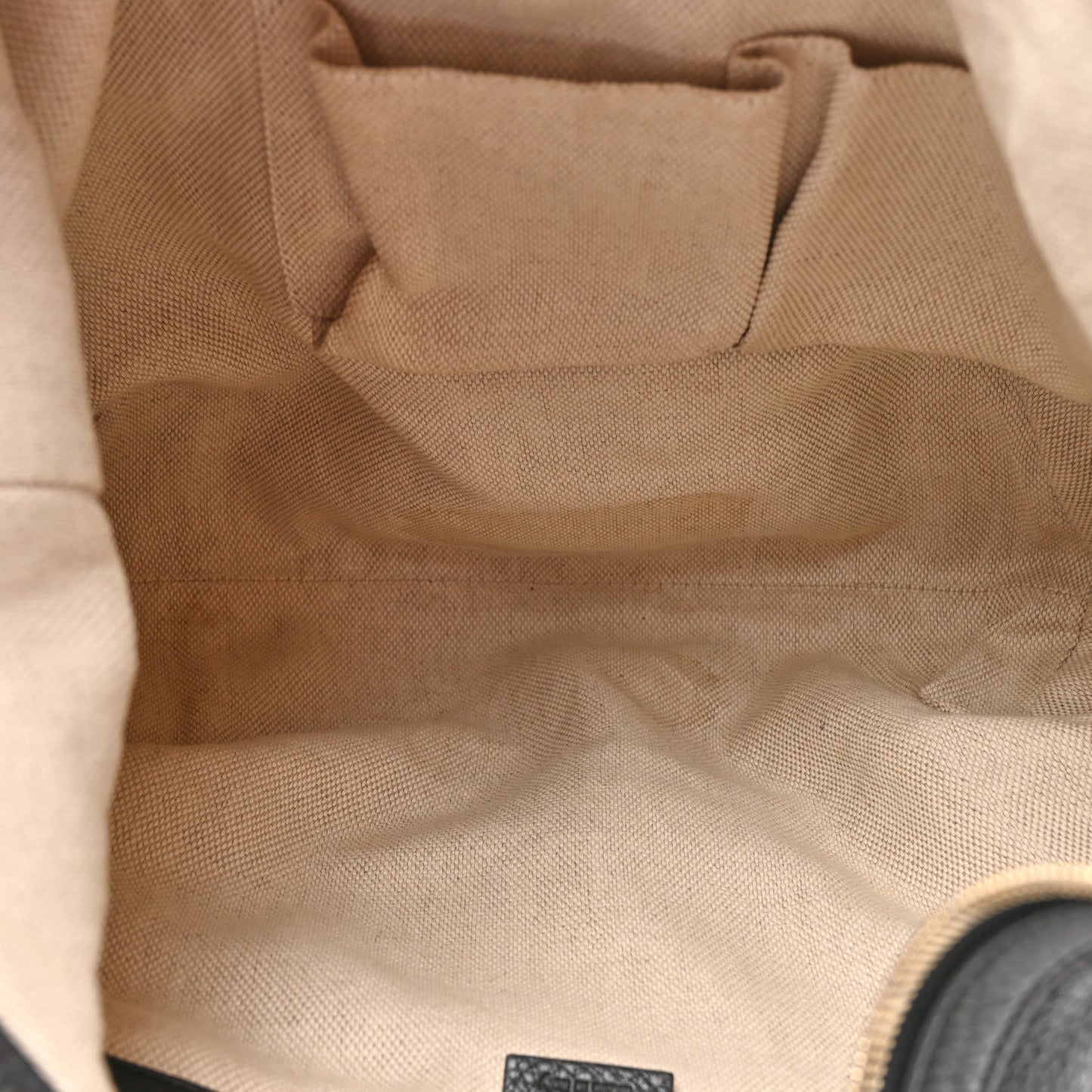 Pebbled Calfskin Medium Soho Chain Hobo Black