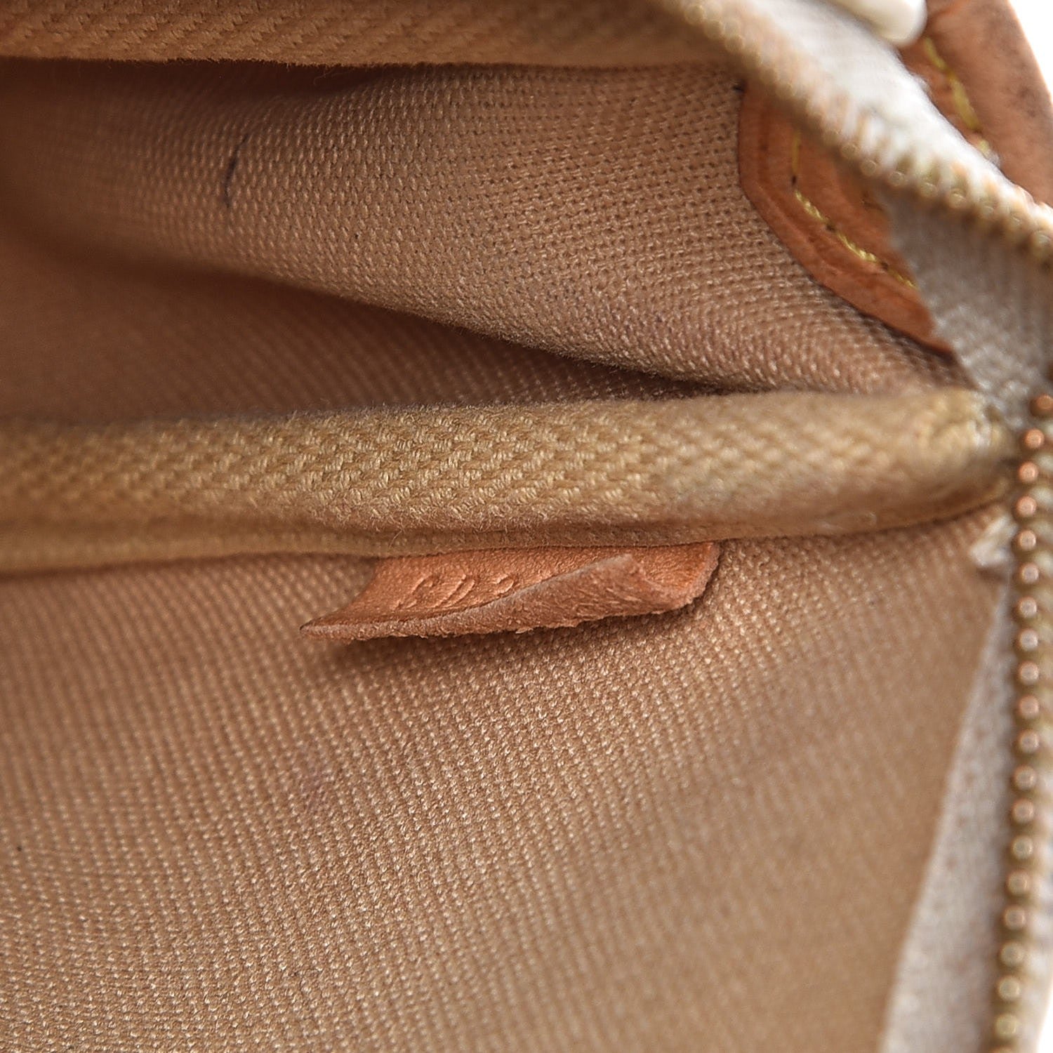 Louis Vuitton Damier Azur Eva Clutch 7 of 13