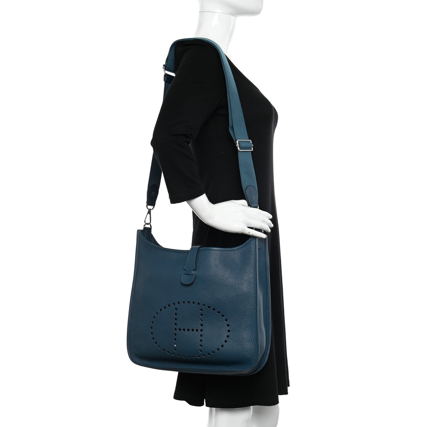 Taurillon Clemence Evelyne III PM Colvert