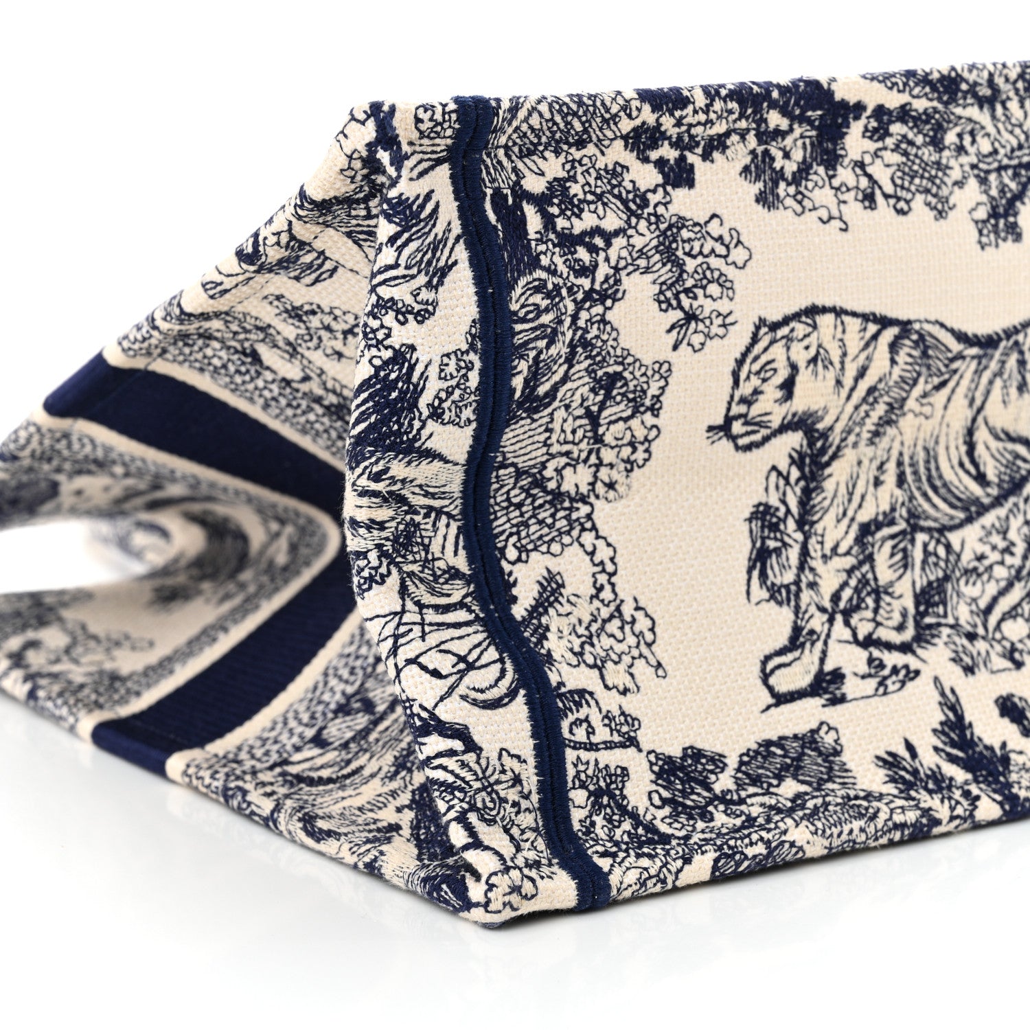 Christian Dior Canvas Embroidered Medium Dioriviera Toile De Jouy Book Tote Blue 9 of 12