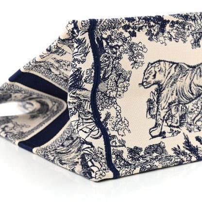 Christian Dior Canvas Embroidered Medium Dioriviera Toile De Jouy Book Tote Blue 9 of 12