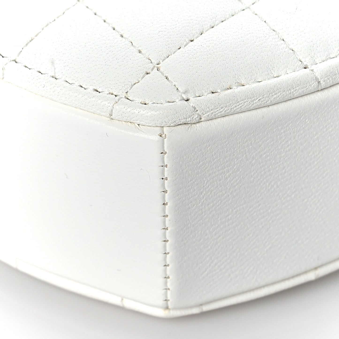 Lambskin Quilted CC In Love Heart Clutch With Chain White