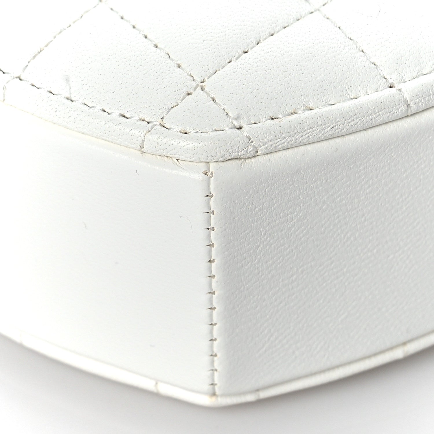 Chanel Lambskin Quilted CC In Love Heart Clutch With Chain White 8 of 9