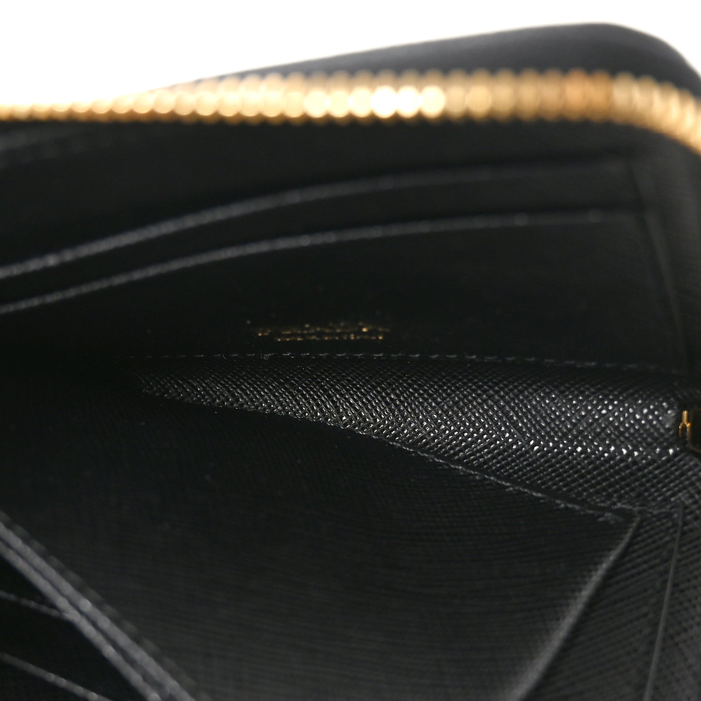 Saffiano Small Triangle Wallet Black