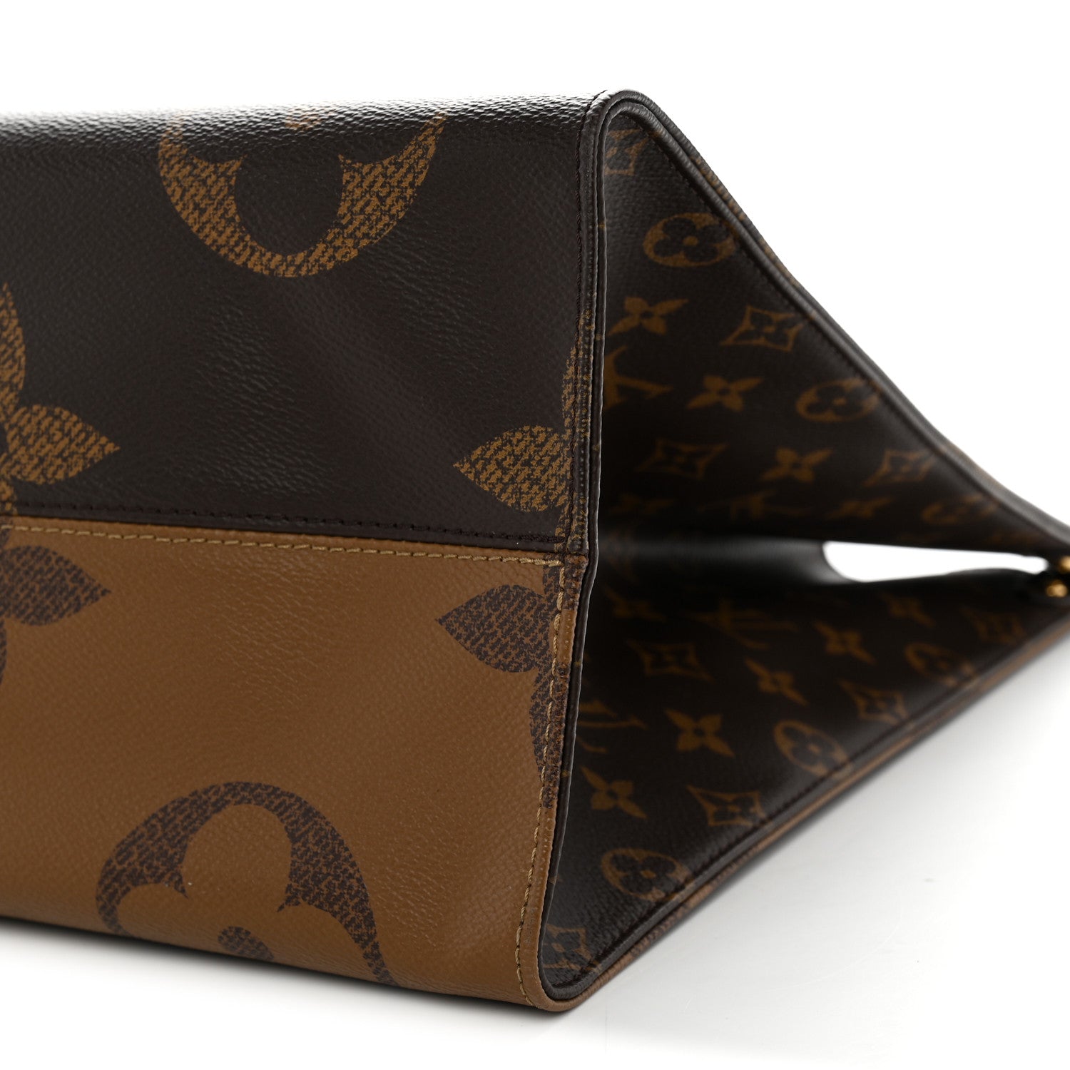 Louis Vuitton Reverse Monogram Giant Onthego GM 9 of 10