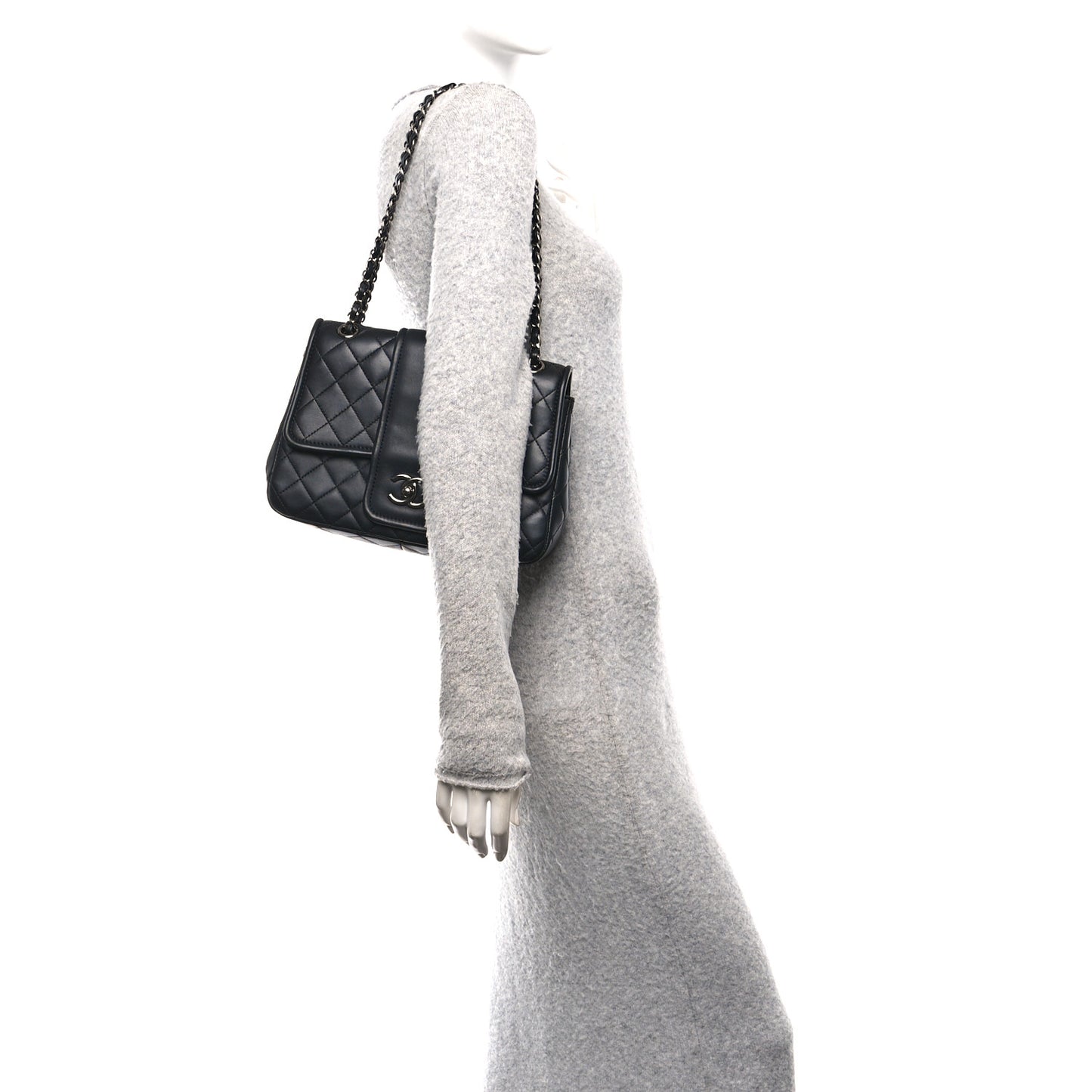 Lambskin Quilted Elementary Chic Flap Black