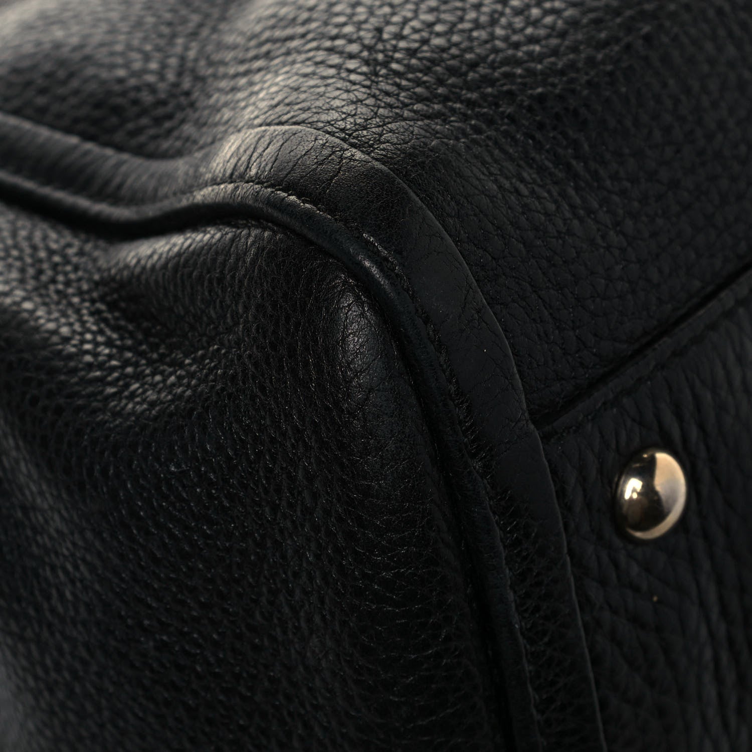 Gucci Pebbled Calfskin Medium Soho Shoulder Bag Black 10 of 21